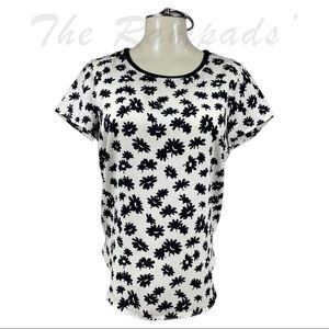 NWOT Ann Taylor White, Black Flower Short-sleeve Polyester Top Size Small